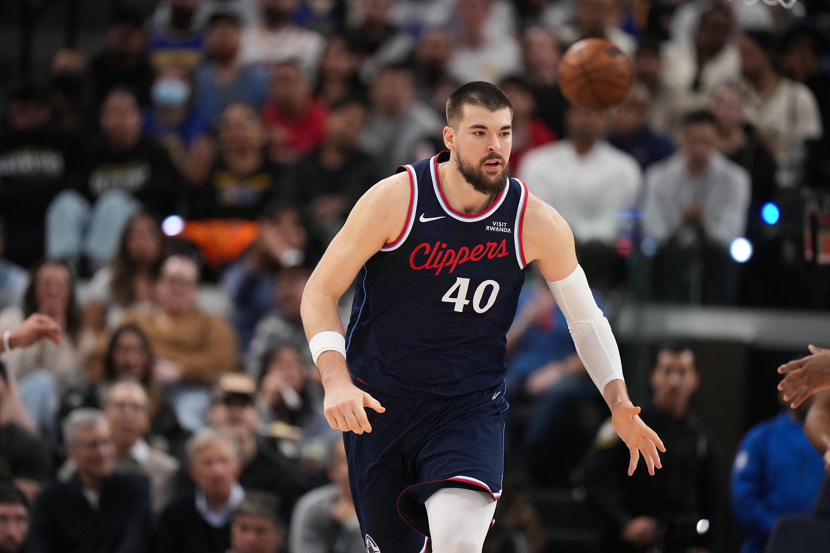 华体会 hth-祖巴茨代表快船已出战505场 超越格里芬 独享队史第6多