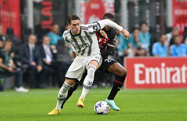 体育直播-米兰拿掉五人依然获胜，囧叔劈完三板斧惨遭打脸