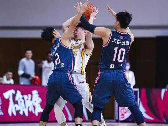92-90绝杀！广厦主场爆冷输山西，孙铭徽缺阵成关键？